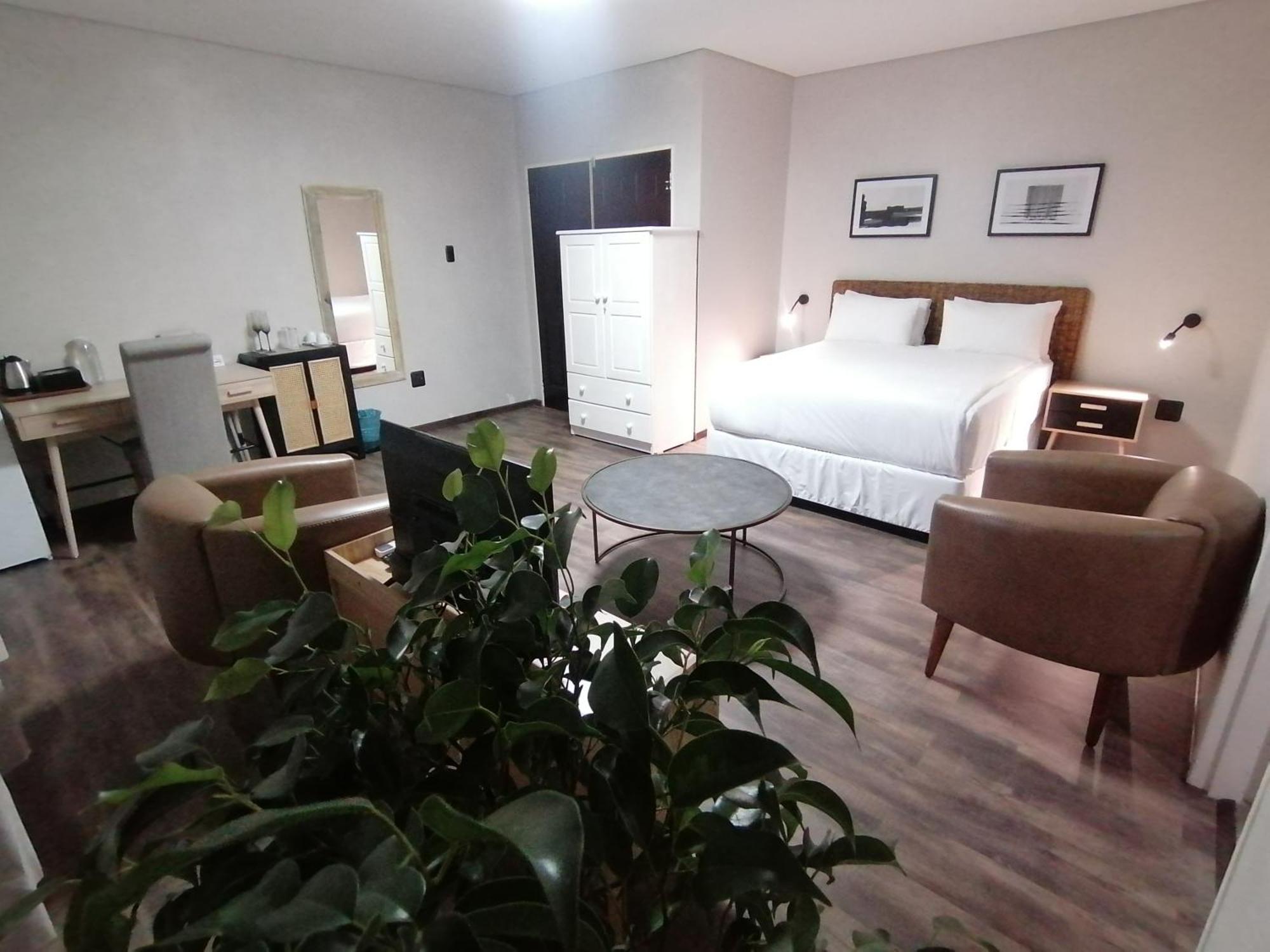 Hwh Guesthouse Middelburg Мидделбург Экстерьер фото